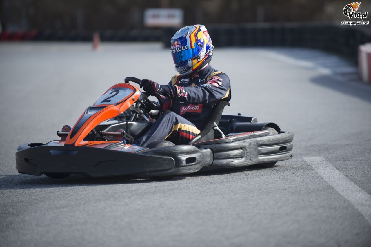 Kierowcy Red Bulla vs zawodnicy Toro Rosso - pojedynek na gokartach