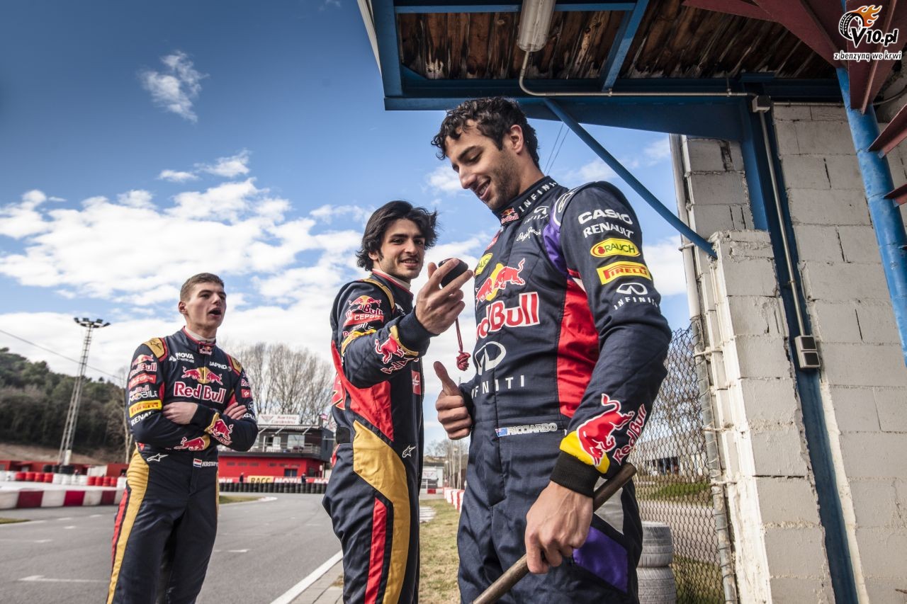 Kierowcy Red Bulla vs zawodnicy Toro Rosso - pojedynek na gokartach