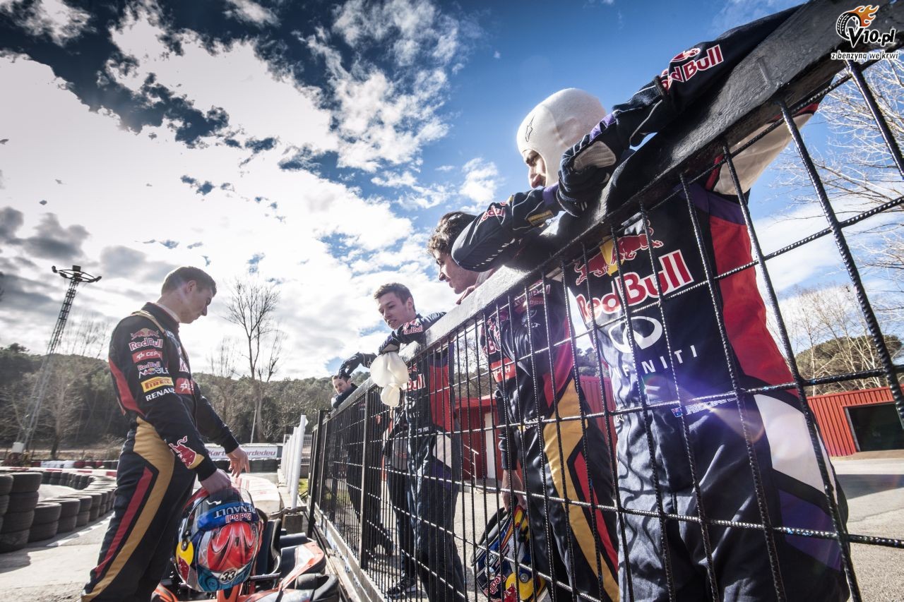 Kierowcy Red Bulla vs zawodnicy Toro Rosso - pojedynek na gokartach