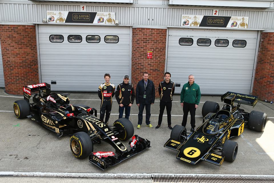 Bolidy Lotusa na torze Brands Hatch - zdjcia