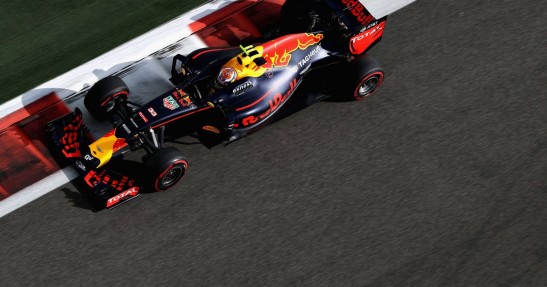 Kierowcy Red Bulla i Ferrari podzieleni w ocenie swoich szans na zagrożenie Mercedesom
