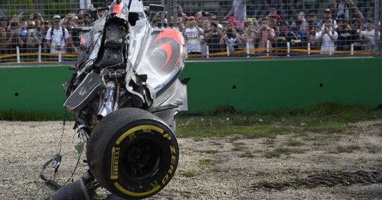 Ecclestone chce zrobienia 'show-biznesu' w F1 na wypadkach