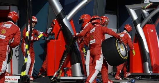 Mercedes zaskoczył Ferrari strategią jednego pit-stopu