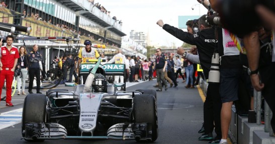 Mercedes zaskoczył Ferrari strategią jednego pit-stopu