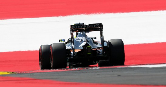 Perez wyeliminowany przez awarię hamulców