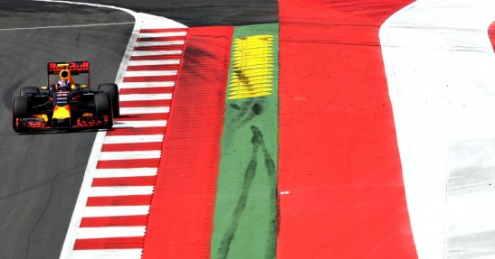 Verstappen skarży się na krawężniki, rywale go nie popierają