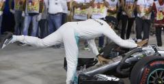 Hamilton zachowa pole position mimo przewinienia
