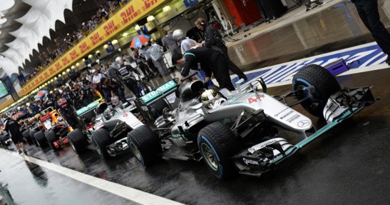 Hamilton nie może się nadziwić szczęściu Rosberga