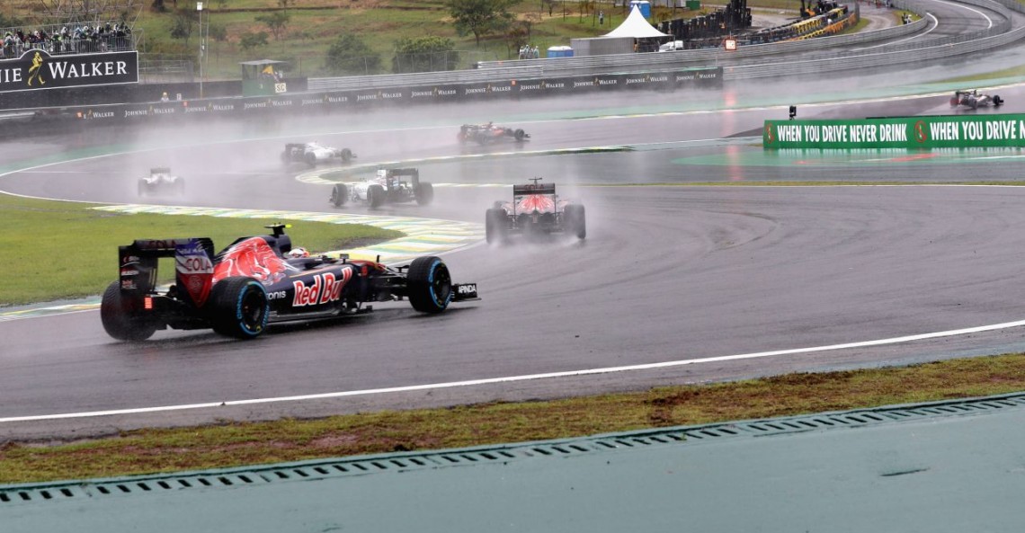 Kierowcy F1 znów krytykują deszczowe opony Pirelli