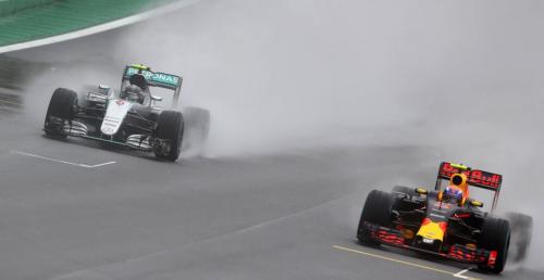 Verstappen ponownie nominowany w plebiscycie FIA na najlepsz akcj w sportach samochodowych