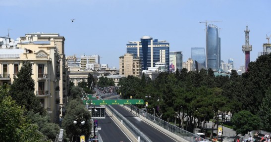 F1 rozpędziła się na torze w Baku do 378 km/h