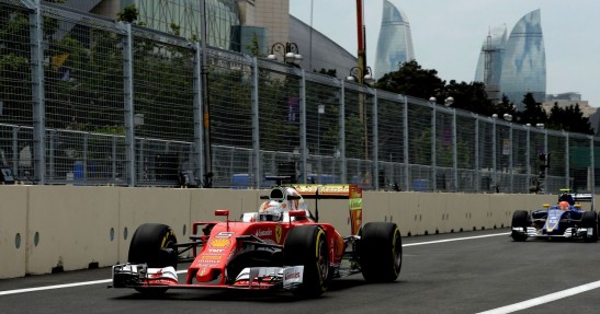 Kwalifikacje F1 w Baku - Rosberg na pole position, wypadek Hamiltona
