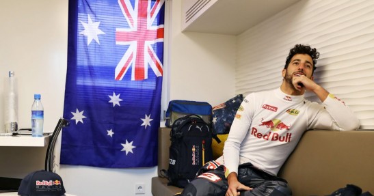 Ricciardo: Wyrzuciliśmy zwycięstwo