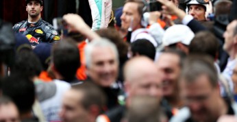 Ricciardo ostrzegany przed napiętnowaniem Red Bulla