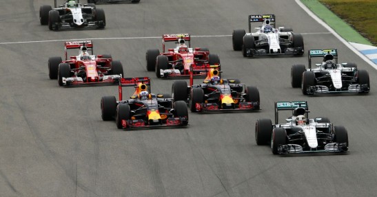 Hamilton nie zamierza spowalniać Rosberga