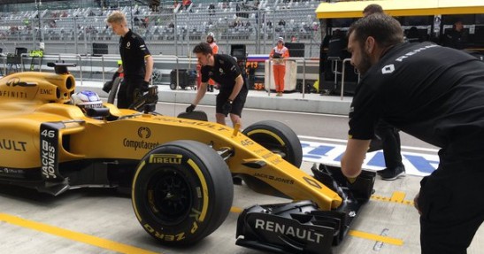 GP Rosji - 1. trening: Rosberg najszybszy, Red Bull wypróbował osłonę