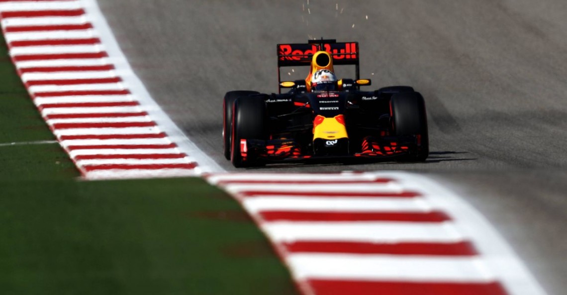 Ricciardo liczy na przewagę supermiękkich opon na starcie