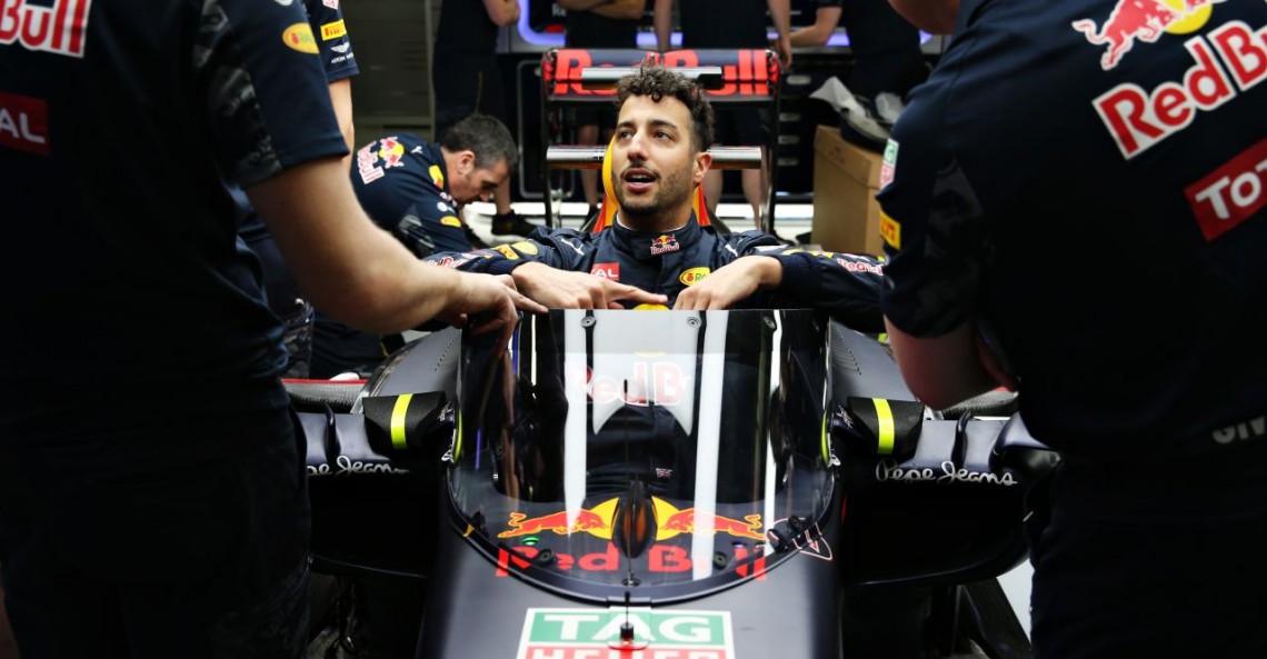Hamilton porównuje osłonę Red Bulla na bolid F1 do tarczy policyjnej
