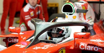 Osłona na kokpit bolidu F1 - przećwiczono ewakuację kierowcy