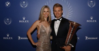 Rosberg zwrócił puchar dla mistrza świata Formuły 1 ze skazą