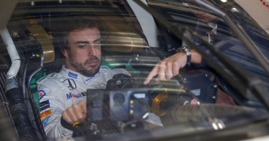 Alonso na dwóch kołach obok mistrza świata MotoGP