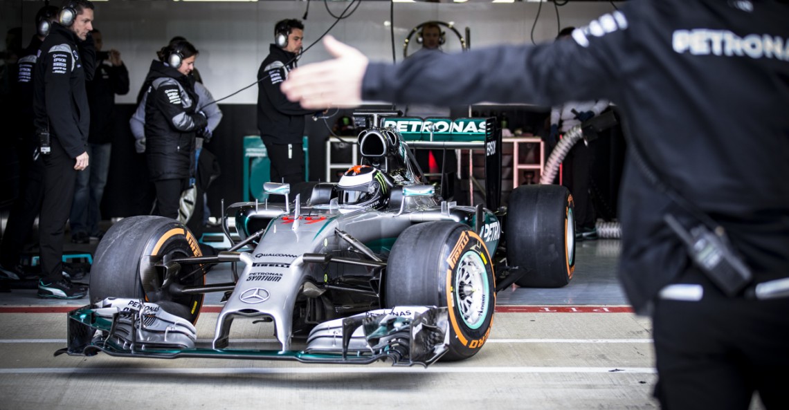 Mercedes zaprasza na testy w F1 Ogiera i Rossiego