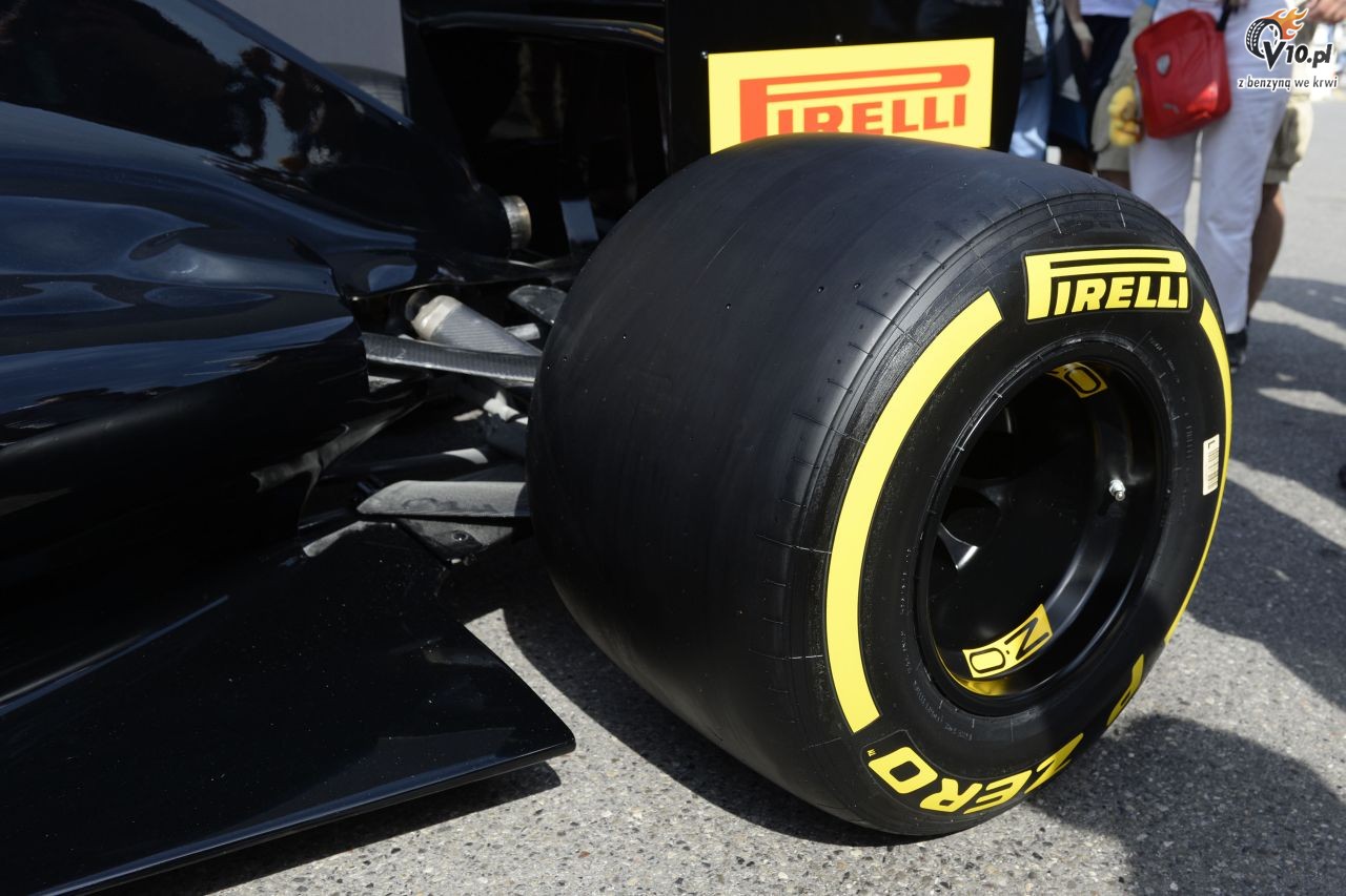 Nowe opony Pirelli dla F1 na sezon 2017 chwalone przez Red Bulla