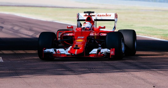 Rewolucja techniczna w F1 da przewagę Vettelowi wg Villeneuve'a