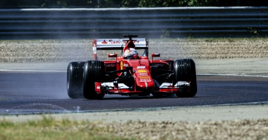 Vettel miał wypadek na testach deszczowych opon Pirelli