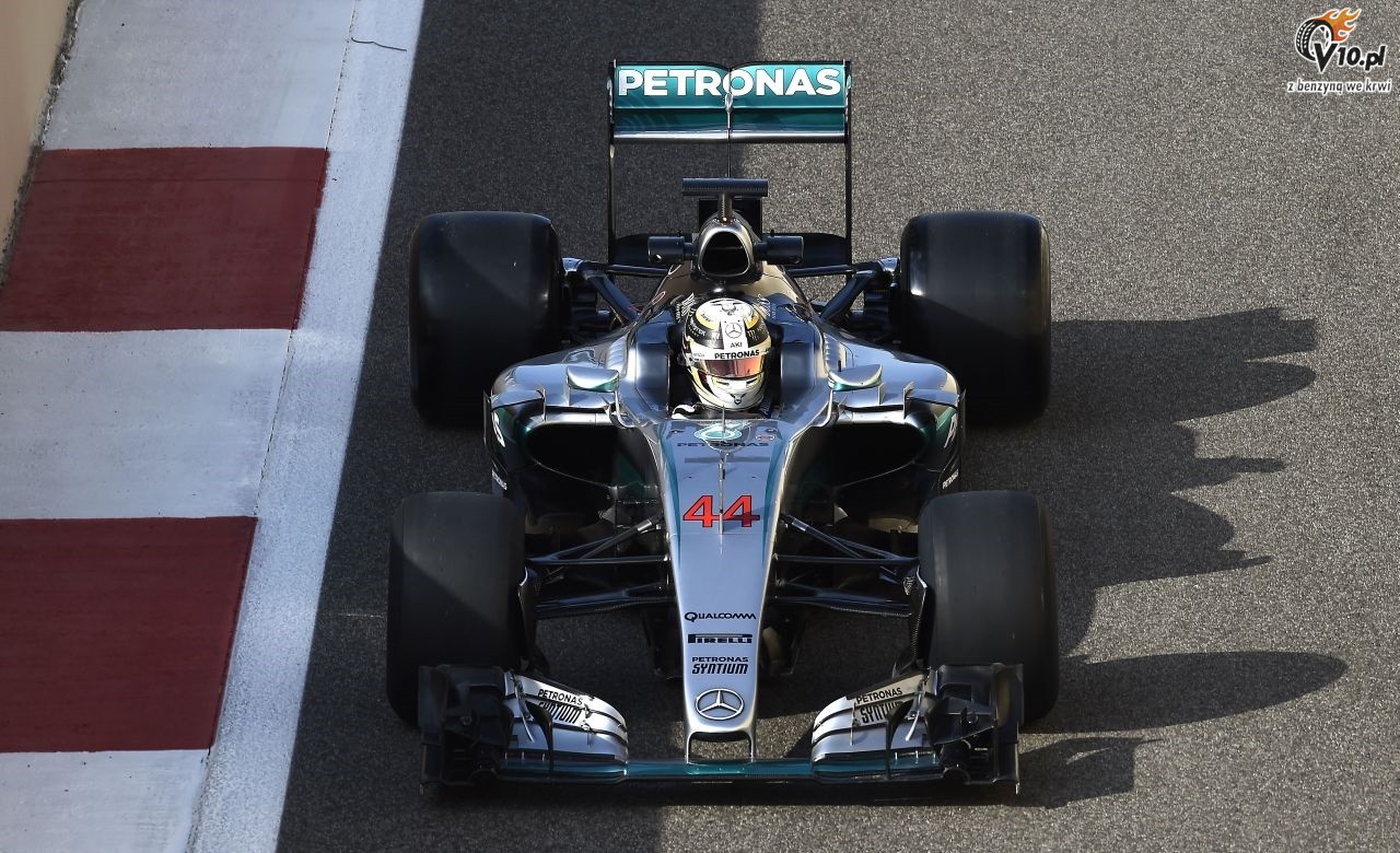 Hamilton nie �a�uje omijania test�w nowych opon Pirelli. 'To by�aby strata czasu'