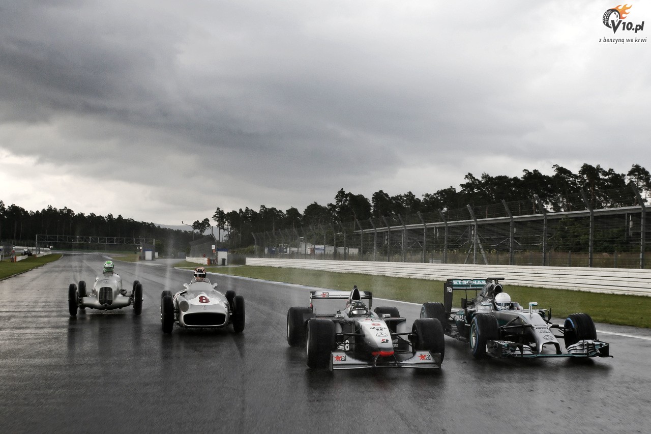 Rosberg, Hulkenberg i Wehrlein poprowadzili kultowe bolidy F1 w historii Mercedesa na Hockenheim