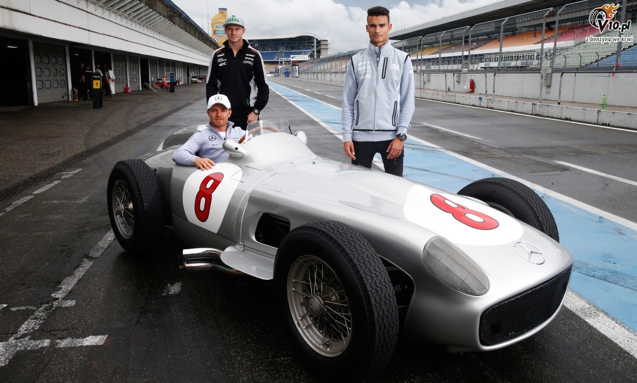 Rosberg, Hulkenberg i Wehrlein poprowadzili kultowe bolidy F1 w historii Mercedesa na Hockenheim