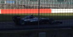 Nowy bolid Mercedesa na torze