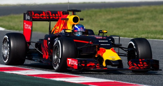 Testy F1 po GP Hiszpanii: Najlepszy czas Verstappena drugiego dnia