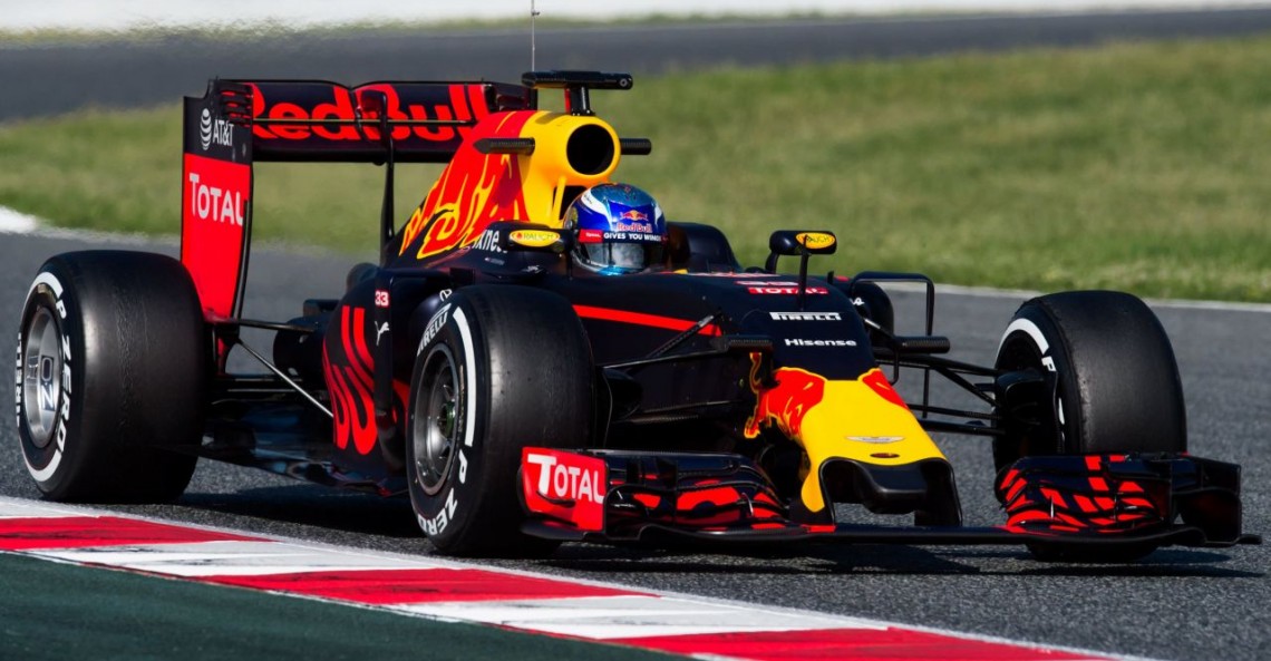 Testy F1 po GP Hiszpanii: Najlepszy czas Verstappena drugiego dnia