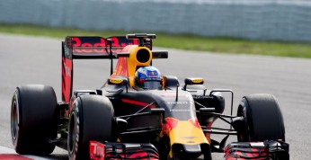 Ricciardo poczuł różnicę z nowym silnikiem Renault