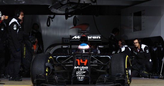 Alonso: Szybkość McLarena i Hondy ogromną niespodzianką