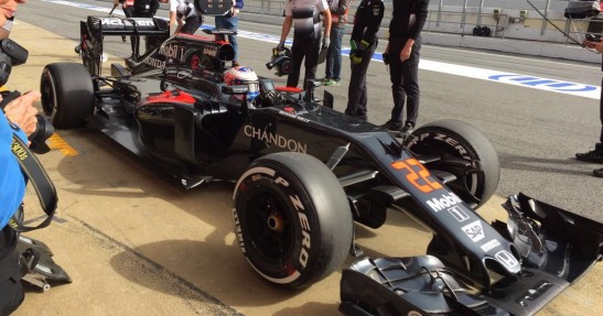 Bolid McLaren-Honda zwrócił uwagę oryginalnym zawieszeniem