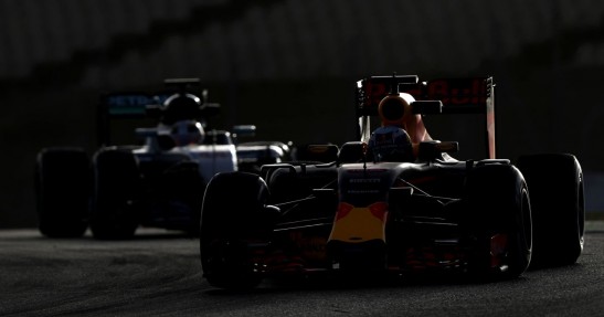 Ricciardo liczy na walkę Red Bulla z Mercedesem w drugiej połowie sezonu