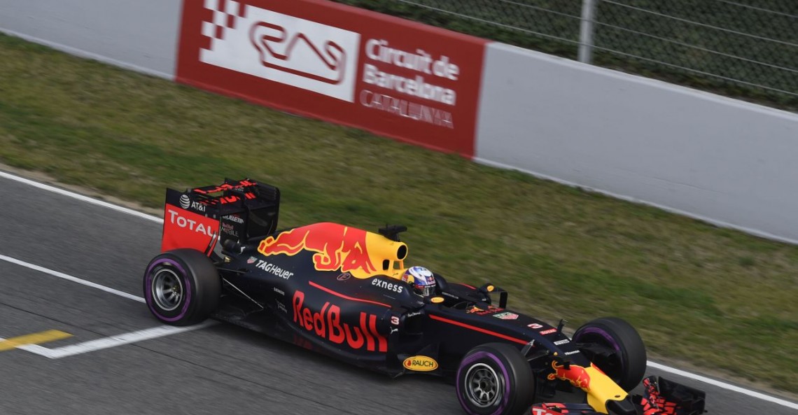 Ultramiękkie opony chwalone przez Ricciardo