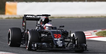 Bolid McLaren-Honda zwrócił uwagę oryginalnym zawieszeniem