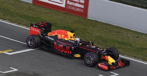 Ultramikkie opony chwalone przez Ricciardo