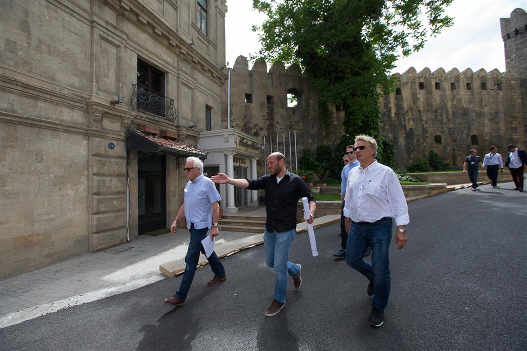 Uliczny tor w Baku skontrolowany przez FIA