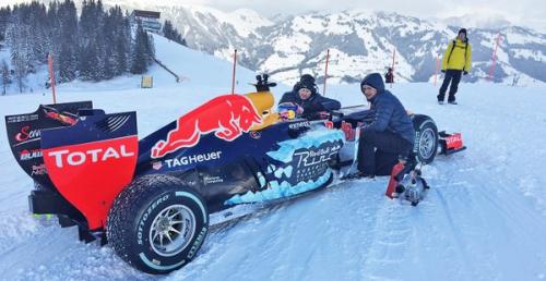 Verstappen, bolid F1 i zjazd w Alpach