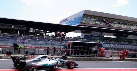 Hamilton dostanie karę cofnięcia na starcie