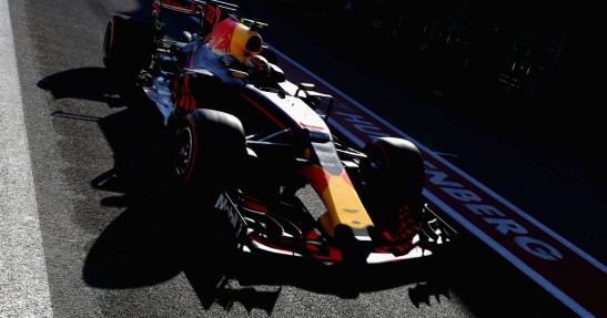 Verstappen spowolniony przez problem ze skrzynią biegów
