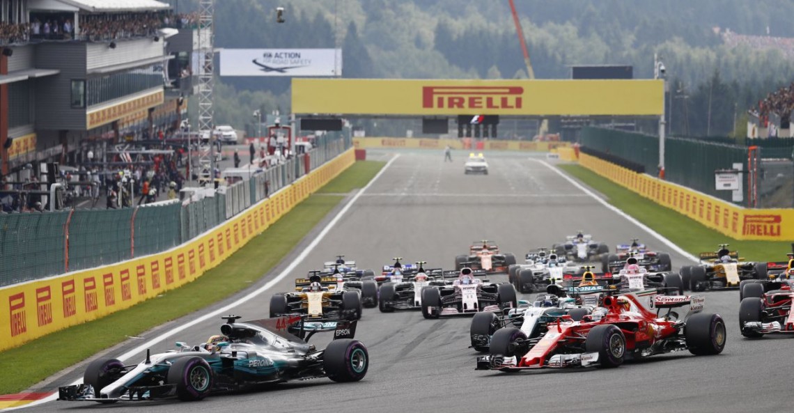 Spa - wyścig: Hamilton nie dał się Vettelowi