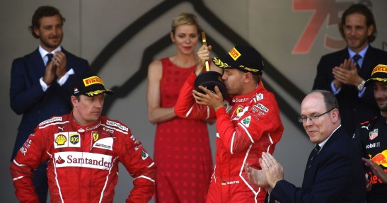 Hamilton pewny, że Vettel jest faworyzowany przez Ferrari
