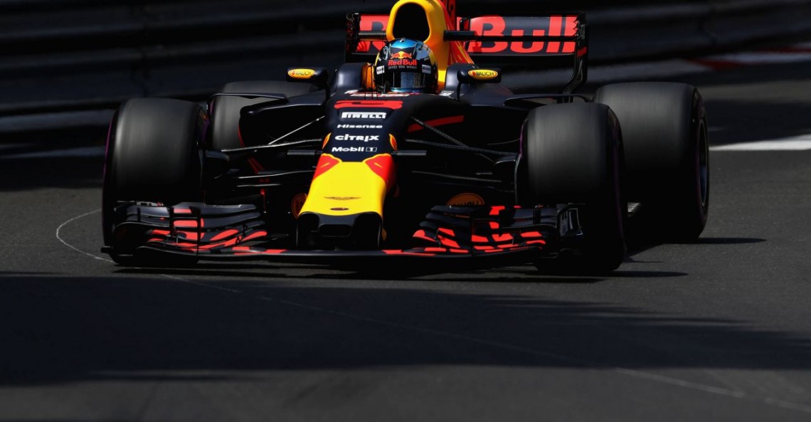 Ricciardo wytyka Red Bullowi 'głupi błąd'