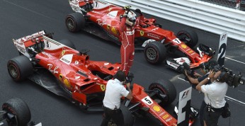 Hamilton pewny, że Vettel jest faworyzowany przez Ferrari